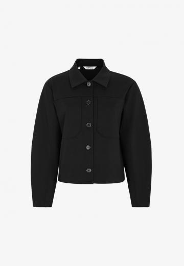 Куртка с накладнымит карманами