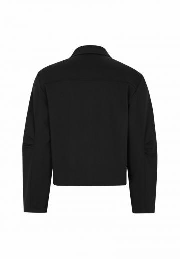 Куртка с накладнымит карманами