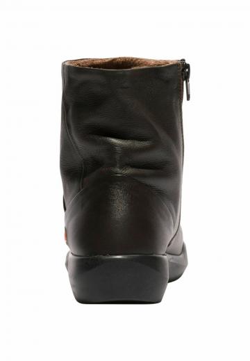 Зимние ботинки