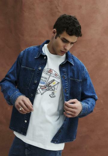 Джинсовая куртка