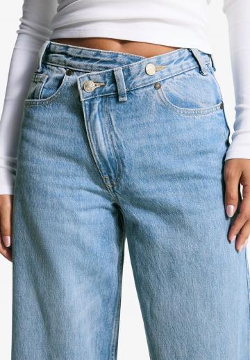 Свободные джинсы