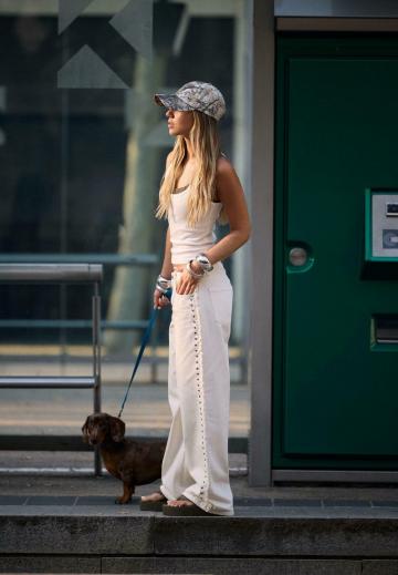 Прямые джинсы