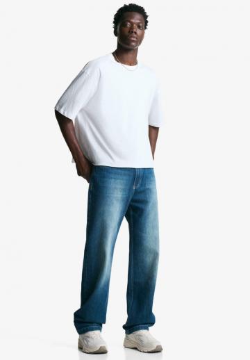 Прямые джинсы