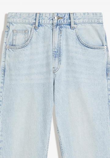 Прямые джинсы