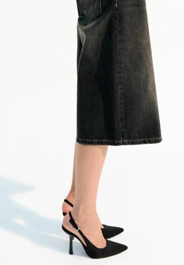 Туфли на высоком каблуке