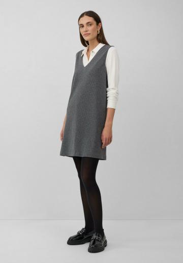 Короткое платье