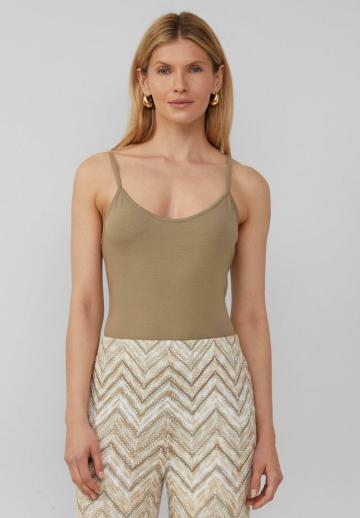 Топ на бретельках