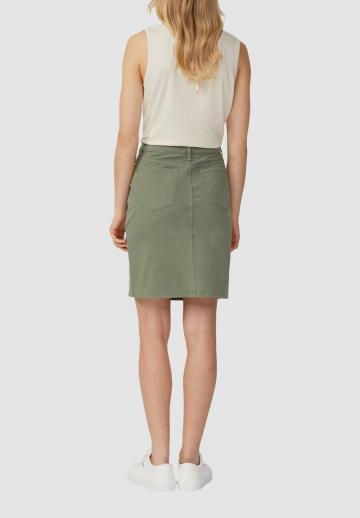 Юбка с накладными карманами