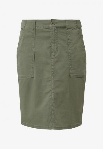 Юбка с накладными карманами