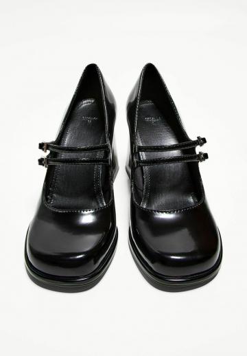 Туфли с ремешком