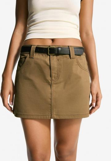 Юбка с накладными карманами