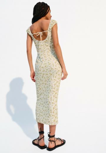 Платье футляр