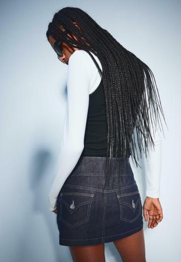 Юбка с накладными карманами