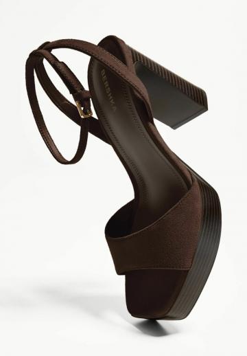 Босоножки на платформе