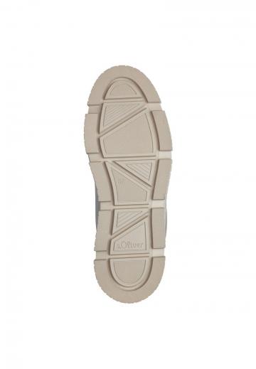 Ботинки на шнуровке