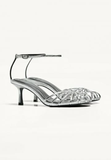 Туфли с ремешком