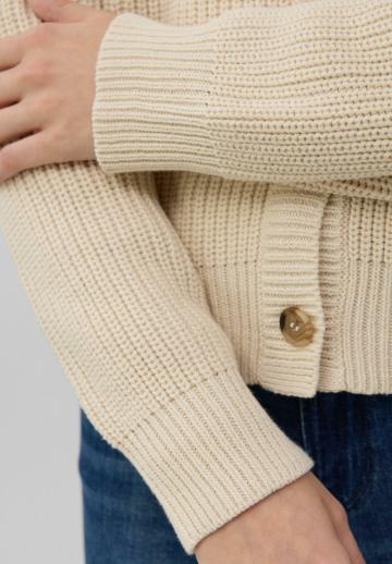 Вязаная кофта