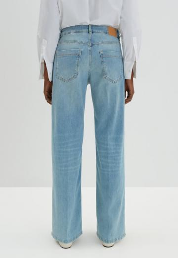 Свободные джинсы