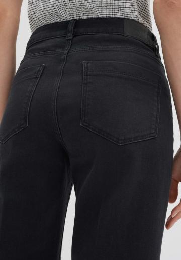 Клешеные джинсы