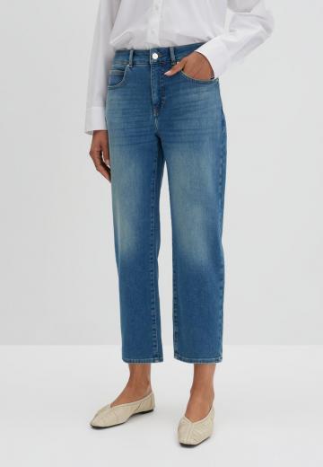 Короткие джинсы