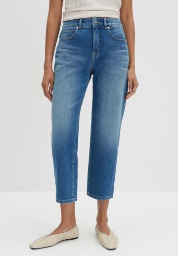 Короткие джинсы