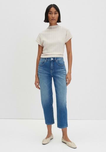 Короткие джинсы