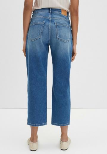 Короткие джинсы