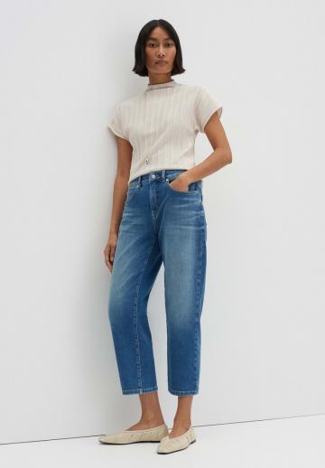 Короткие джинсы