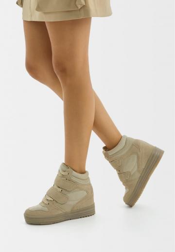 Полусапожки на высоком каблуке