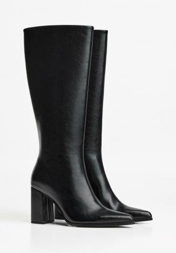 Высокие сапоги