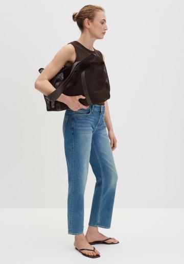 Короткие джинсы