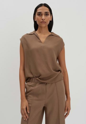 Блузка без рукавов