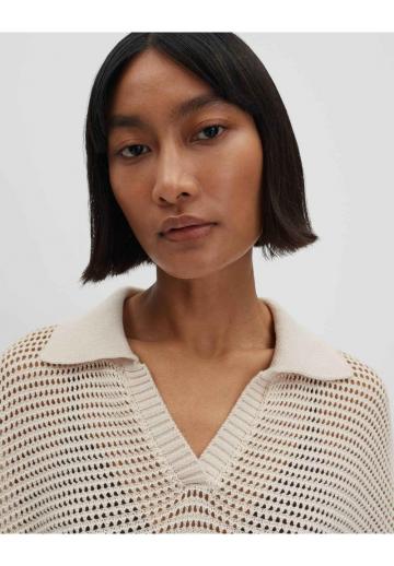 Пуловер с вырезом V