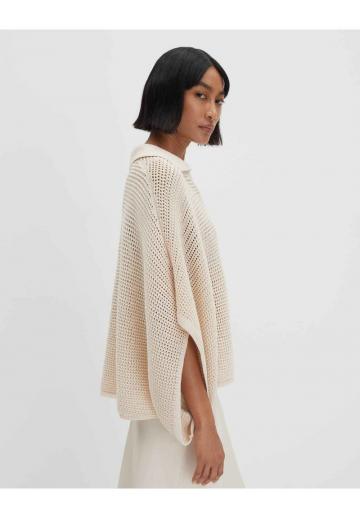 Пуловер с вырезом V