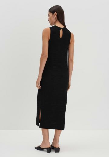 Вязаное платье