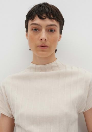 Пуловер с коротким рукавом