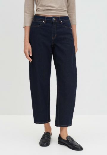 Короткие джинсы