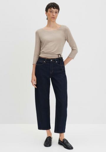 Короткие джинсы