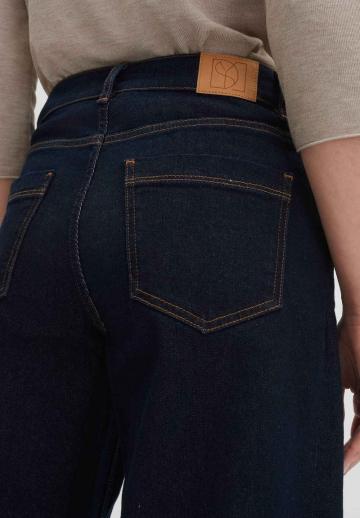 Короткие джинсы