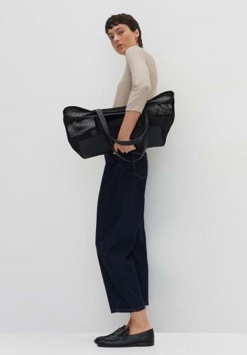 Короткие джинсы