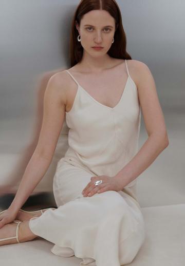 Топ на бретельках