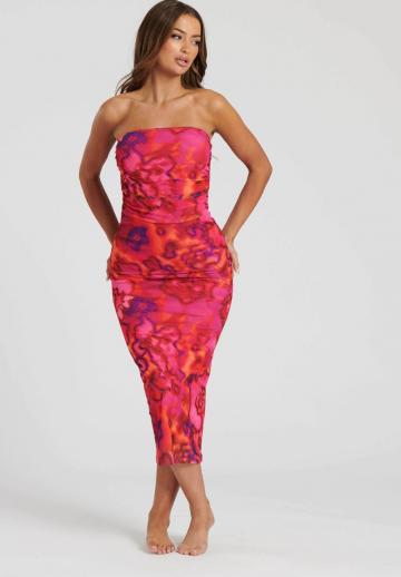 Платье без бретелек