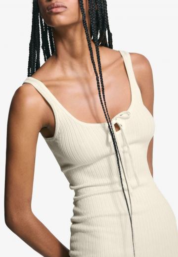 Платье футляр