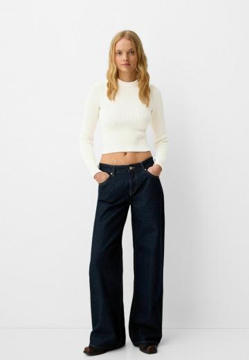 Пуловер в полоску