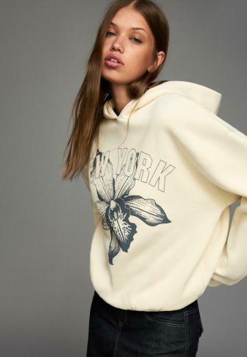 Пуловер с капюшоном