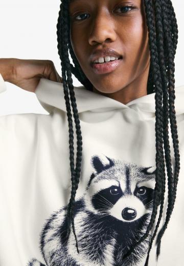 Пуловер с капюшоном