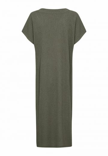 Вязаное платье