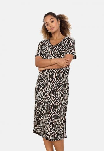 Вязаное платье