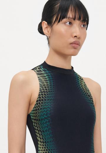 Слитный купальник