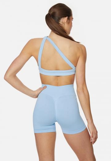 Спортивный топ